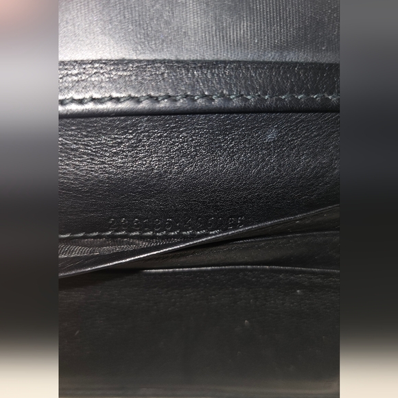 Gucci Monogram Card Holder/ Wallet - Picture 6 of 16